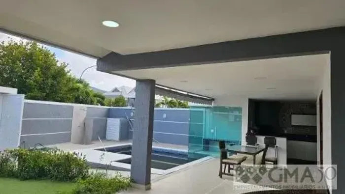 Casa de Condomínio no Recreio dos Bandeirantes - RJ