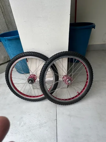 Caloi Cross par de aro araya 20