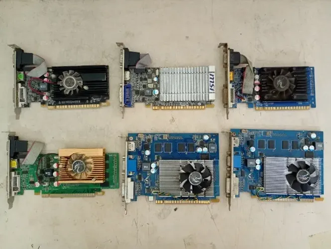 Várias Placas de Video com Defeito