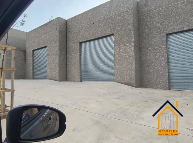 Excelente Barracão Comercial de 105m² no Alto do Santa Cruz Ótima Estrutura