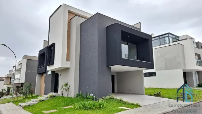 Casa nova em Condomínio, 04 quartos sendo 02 suítes, terraço, no Boa Vista em Curitiba PR