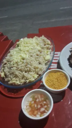 Vaga pra auxiliar de cozinha