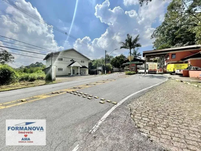 Casa Comercial à venda na Granja Viana. OPORTUNIDADE!!