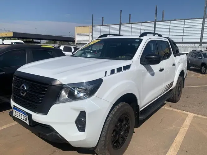 Nissan Frontier Attac.cd 4X4 2.3 Bi-TB Die. AUT 2023