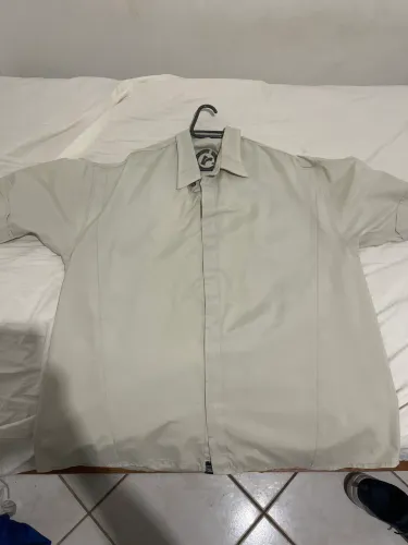 Camisa de Botão Redley Manga Curta Semi Nova- tamanha M