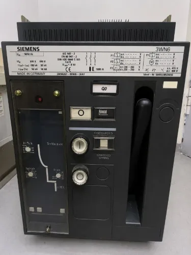disjuntor de potência Siemens 3WN6, do tipo aberto (ACB - Air Circuit Breaker)