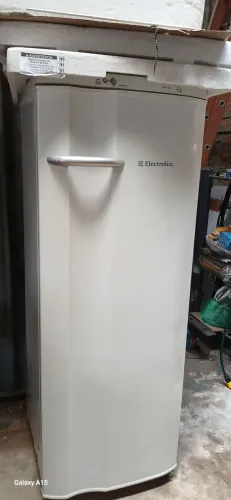 Geladeira electrolux 