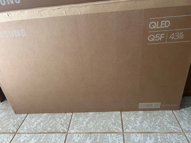 Smart TV 43 QLED Samsung - Retirada Sobradinho