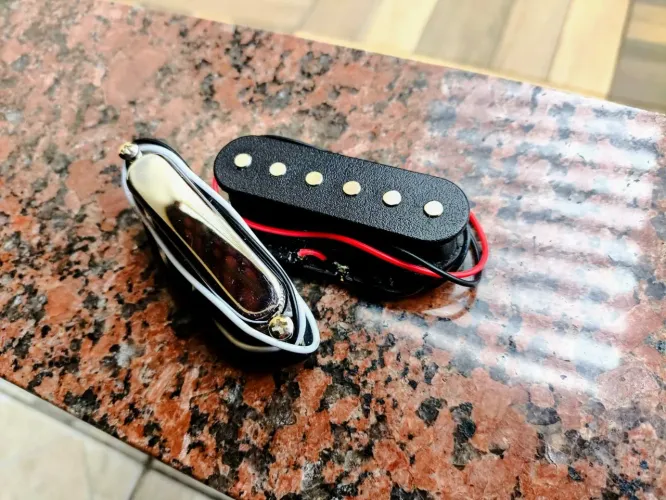 Par de Captadores Single Fender Squier