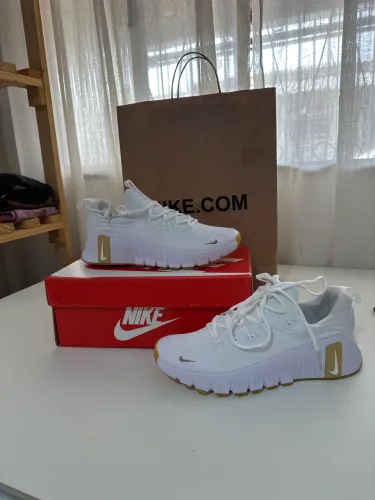 Tênis Nike Free Metcon 6  