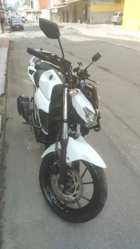 Fazer 250