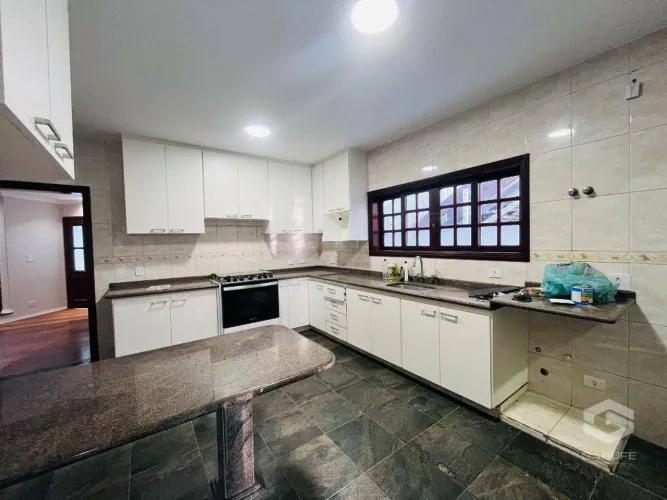 Casa com 4 quartos para alugar, 370 m² por R$ 14.858/mês - Jardim das Colinas - São José d