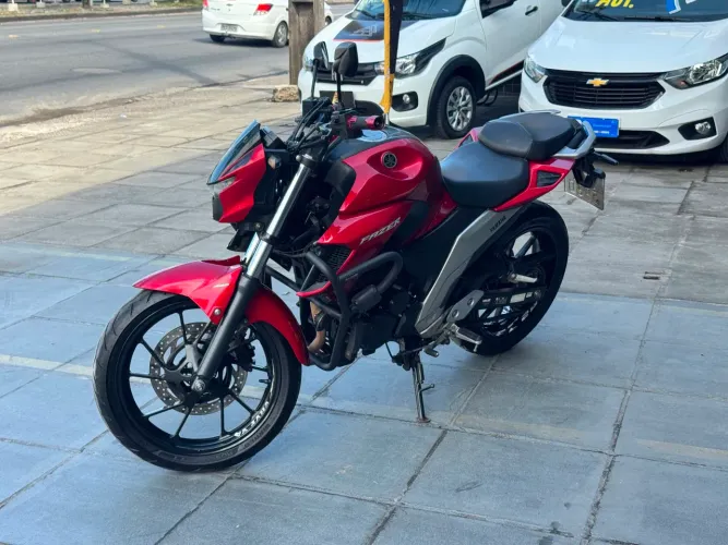Yamaha FZ25 250 Fazer 2022 (Venda Particular)