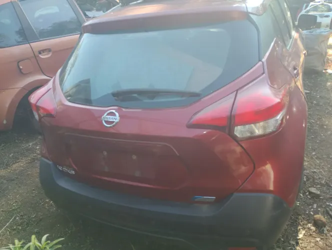 Tampa completa do Nissan kickis 