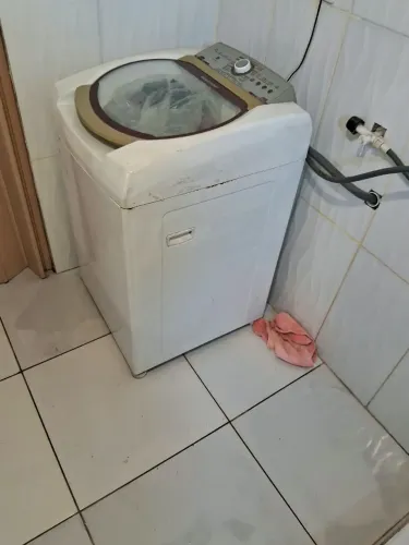 Vendo máquina de lavar funcionando perfeitamente motivo comprei uma maior whats *