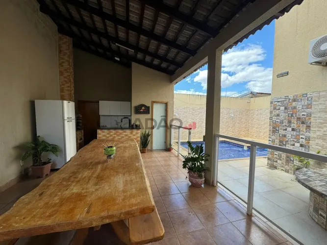 CASA TÉRREA GARAVELO