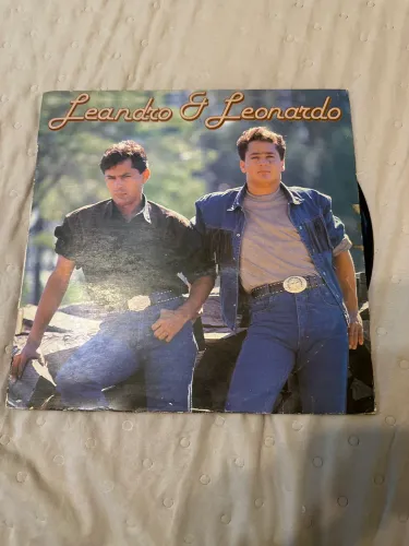 LP LEANDRO E LEONARDO 