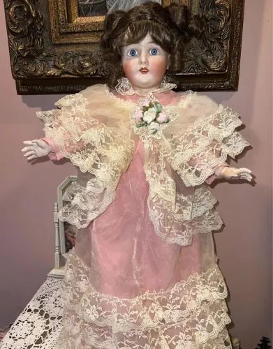 Boneca de Porcelana Queen Louise Germany Nº 288 - Original Alemã para Colecionadores
