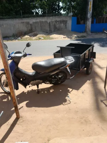 Vendo essa carrocinha com a moto