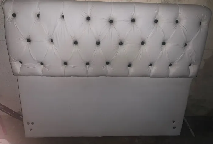 Cabeceira estofada cama de casal