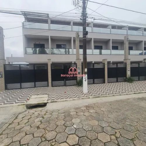 Sobrado à Venda em Maracanã, Praia Grande - SP 3 quartos triplex R$ 485 mil