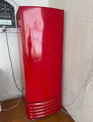 Cervejeira Metalfrio 350L Gelando muito