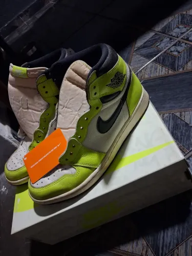 AIR JORDAN 1 RETRO HIGH OG // NEON // TAM. 41 // 9,5/10