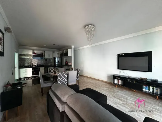 Casa com 2 dormitórios à venda, 194 m² por R$ 700.000,00 - Jardim Treviso - Pirassununga/S