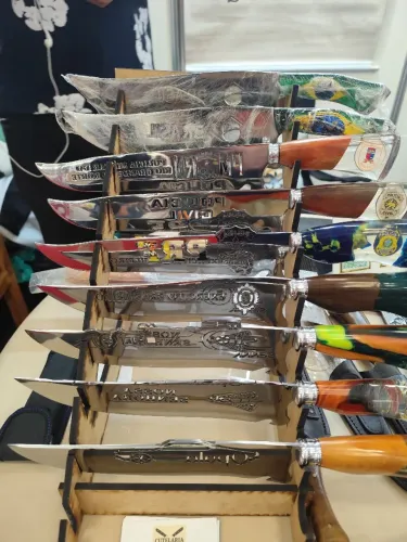 Facas artesanais