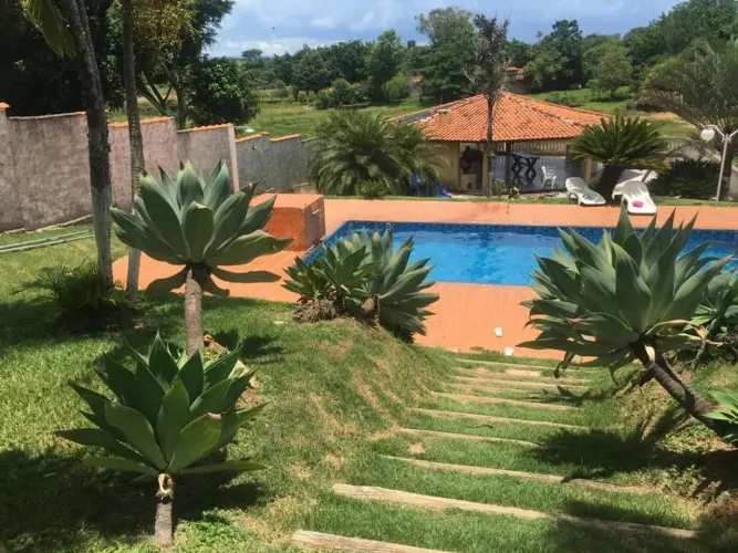 Rancho Garrafão à venda - 200m² A/C - 5 quartos - 4 banheiros - frente para água