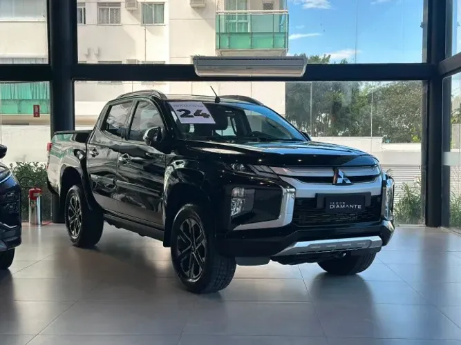 Mitsubishi L200 Triton Sport HPE-S 2.4 CD Dies. AUT 2024