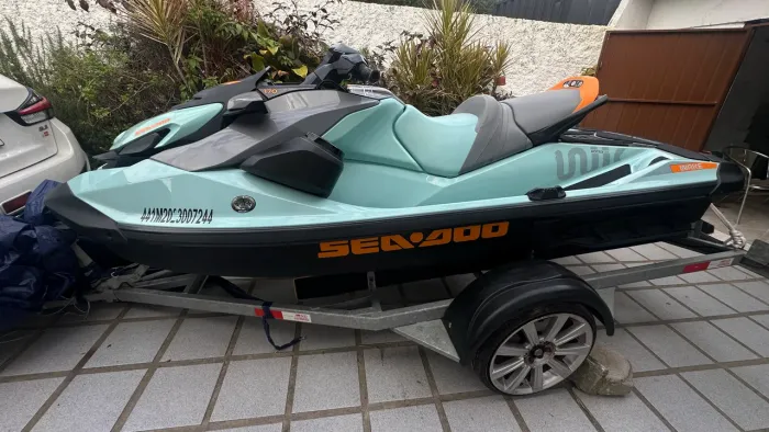 Jet Seadoo 170 wake