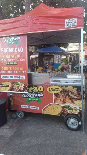 Vende-se uma barraca móvel completa . Oportunidade imperdível