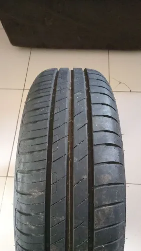 Vendo pneu goodyer