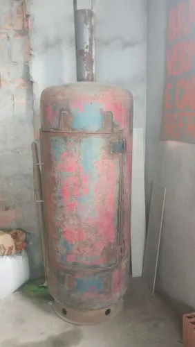 Vende -se churrasqueira