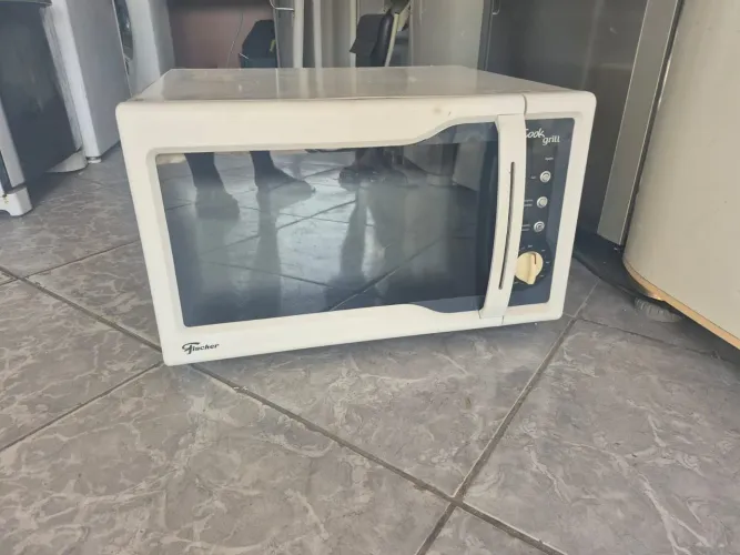Vendo forno elétrico com super capacidade!!