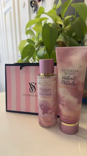 Kit VictoriaS Secret Velvet Petals DAYDREAM