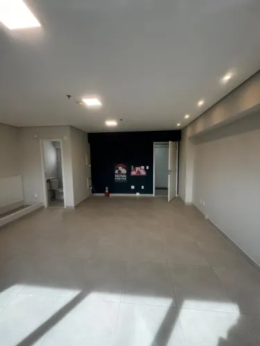 Sala comercial à venda 40m² - Jardim Aquarius