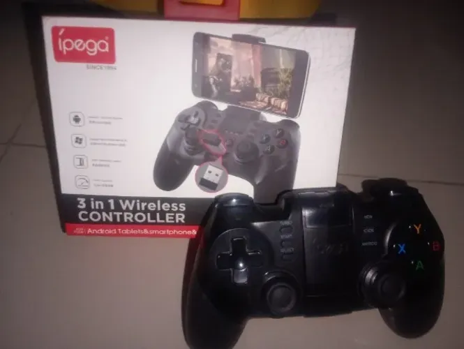 Controle Ipega 9076 funcionando com detalhe : LEIA A DESCRIÇÃO