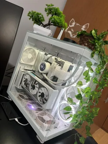 PC Gamer High-End White Edition | i9 13900K + RTX 4070 Ti Super + 64GB DDR5