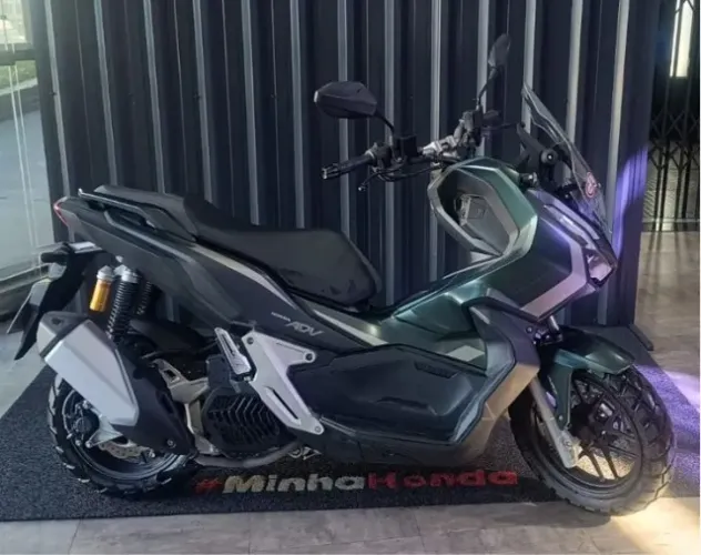 Honda ADV 150 2024 - impecável , apenas 5518 km rodados
