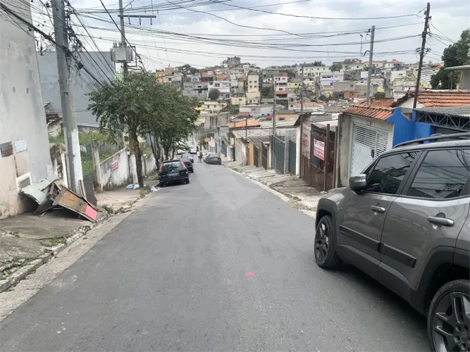 Terreno com Duas Casas Oportunidade com Renda!