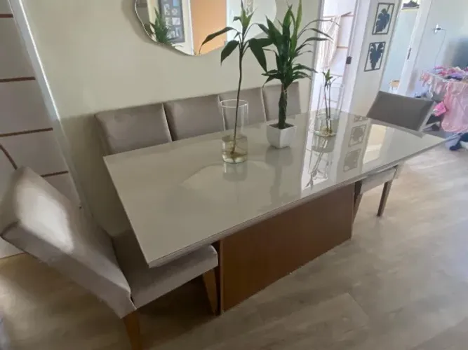 Mesa de Jantar 6 lugares e tampo de vidro