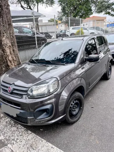 Fiat Uno Attractive 1.0 EVO Fire Flex 8V 5P 2021