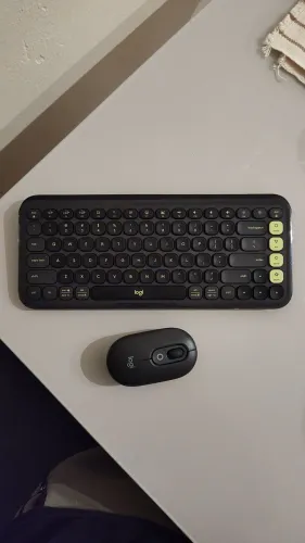VENDO COMBO TECLADO + MOUSE LOGITECH POP ICONS
