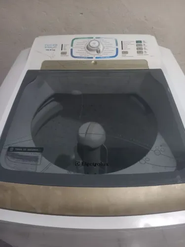 máquina lavar Eletrolux 15.2 kg turbo Acqua Jet