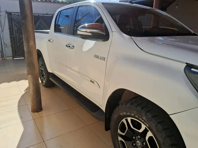 Toyota Hilux CD SRX 4X4 2.8 TDI 16V Diesel Aut. 2016