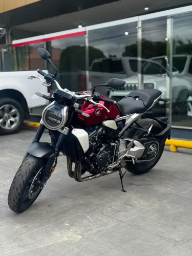 Honda CB1000R 2023
