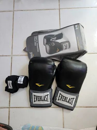 luva de boxe e muay thai 14 oz