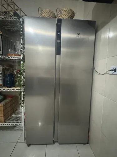 Geladeira Inox Electrolux IS4S duplex